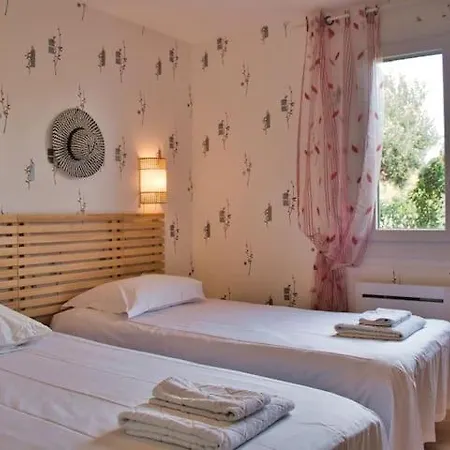 Divine Sunny Holiday home Roujan